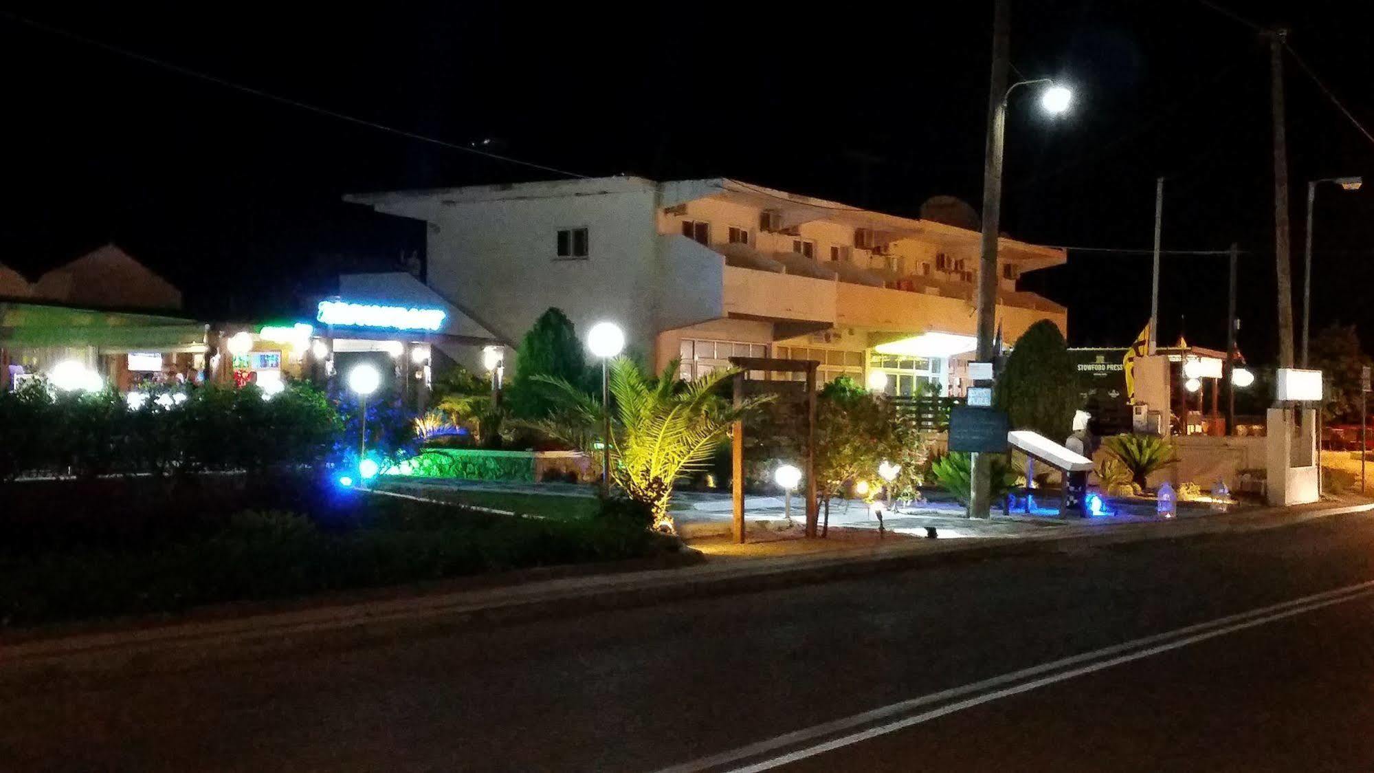 Sunshine Hotel Lardos Buitenkant foto
